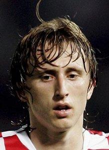 维尔茨数据：4次射门制造对方1次乌龙球，送3次关键传球