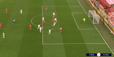 弗里克：拉菲尼亚回归对球队非常利好，我们仍有需要改进之处